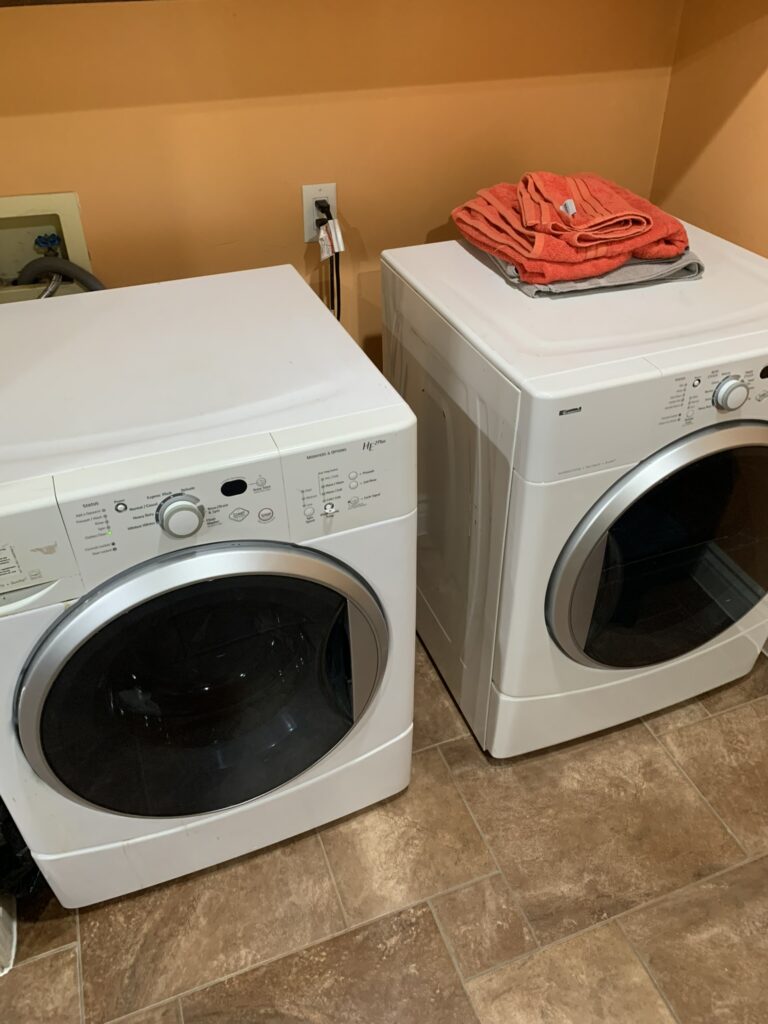 Nick's House - Laundry Facility